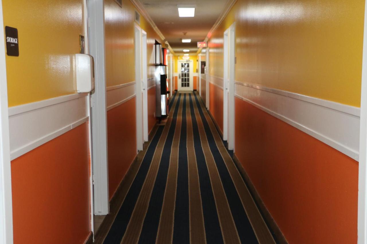 Amber Inn Le Mars Esterno foto